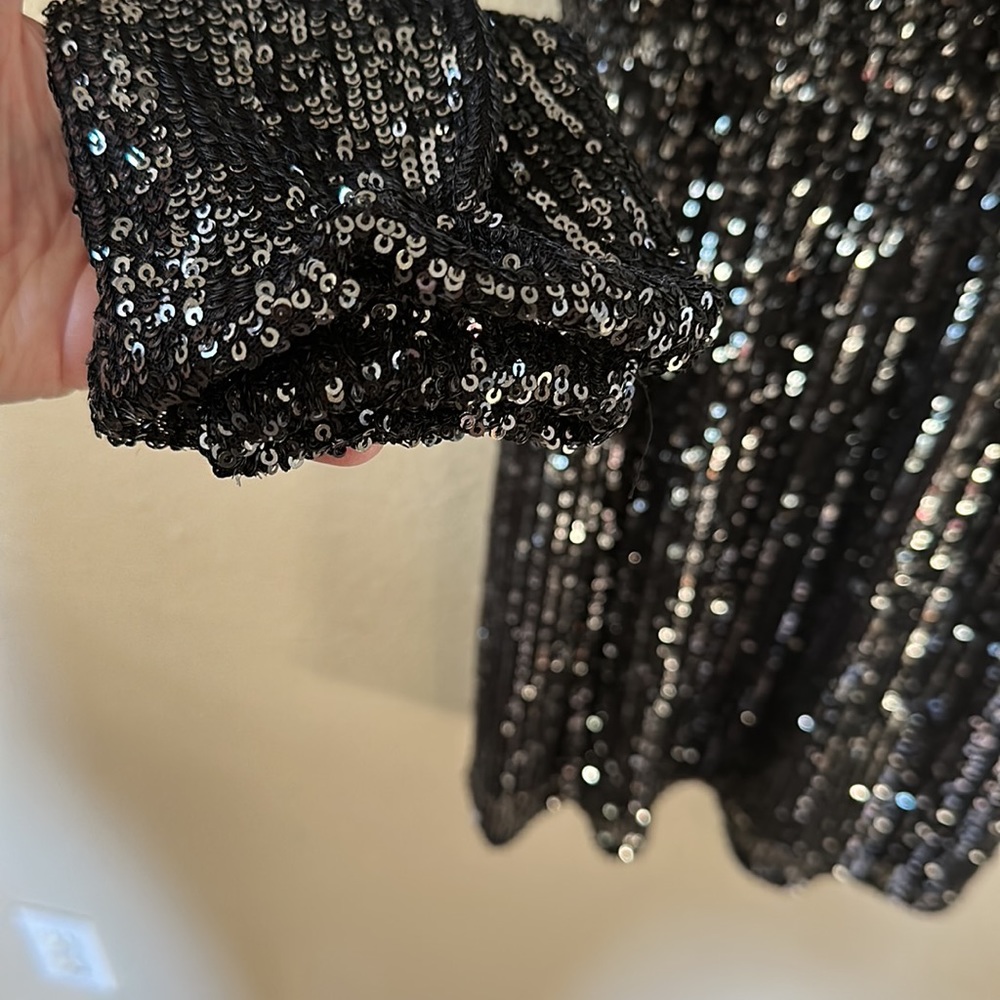 New BB Dakota Black Glow Up Fast Sequin V Neck Mini Dress Size Small NWT - Picture 5 of 12